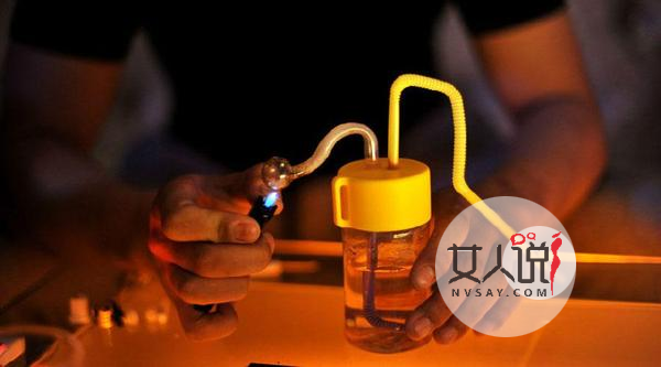 號稱毒性最強的冰毒，吸食的臨床表現和副作用