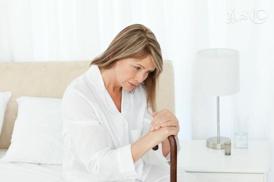 個子變矮、牙縫變大 身體衰老有跡象