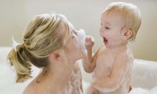 錯誤的洗澡方式會洗出一身病 有關(guān)洗澡的講究大全