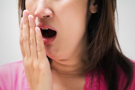嘴巴苦是怎么回事？這五個因素造成需盡快對癥下藥