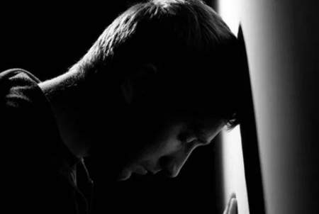 抑郁的表現(xiàn)有哪些癥狀 緩解輕度抑郁癥方法推薦