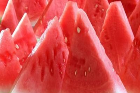 夏季應(yīng)季水果有哪些？常吃這六種食物營(yíng)養(yǎng)又美容