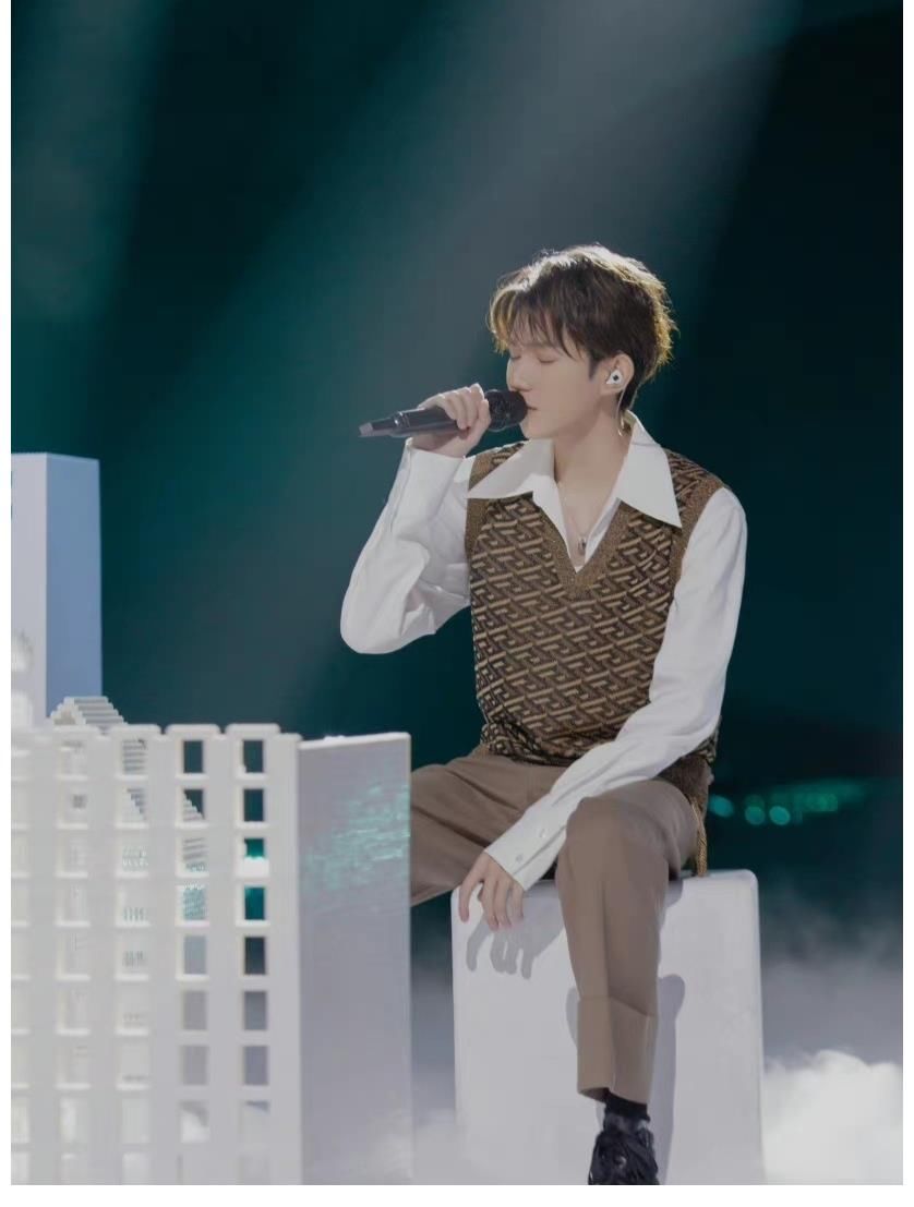 只要和王源合作就會有新名字？李雪琴脫口秀新作，揭露追星那些事